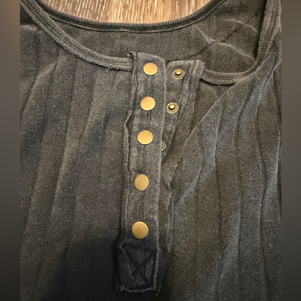 Black Ribbed Tank Top - Picture 3 of 8